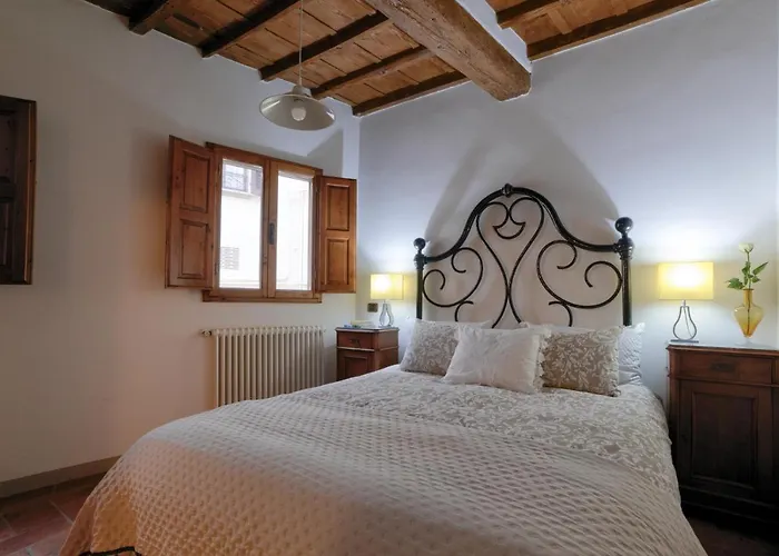 Apartment Lacosta Near Ponte Vecchio
